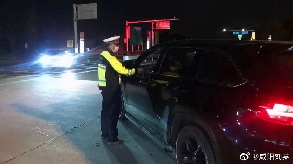 交警直播曝光隐私,民警查获酒驾后续