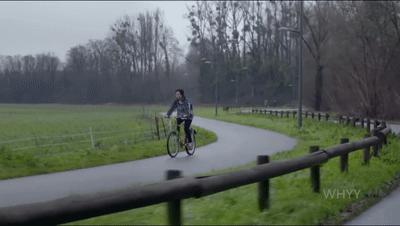 又被别人拍出来了，「我们」还要被羞辱多久？