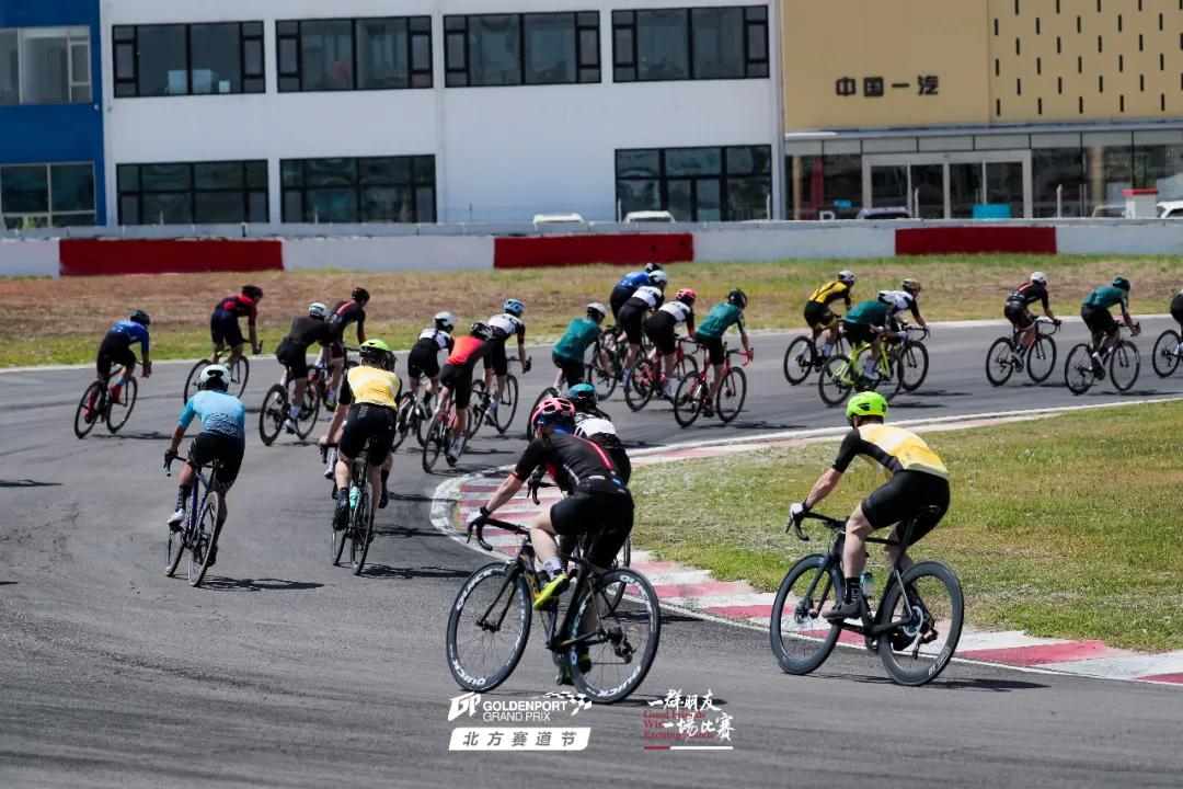 打造一台gt4赛车,打造gt3赛车