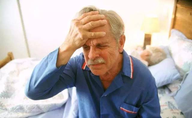 少肌症是一种缓慢发展的肌肉疾病,发病率会因为人种不同具有差异