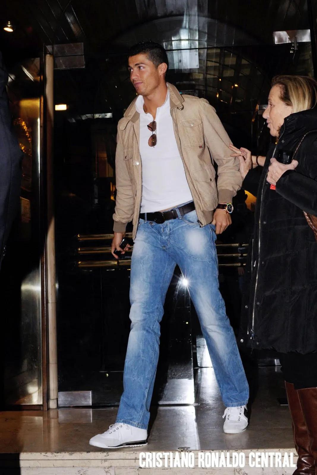 世界公认足球十大帅哥排行,足球界最帅的是谁