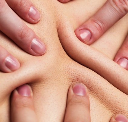 眼周皮肤干燥缺水紧急解决方法,春季风大皮肤缺水如何改善调养