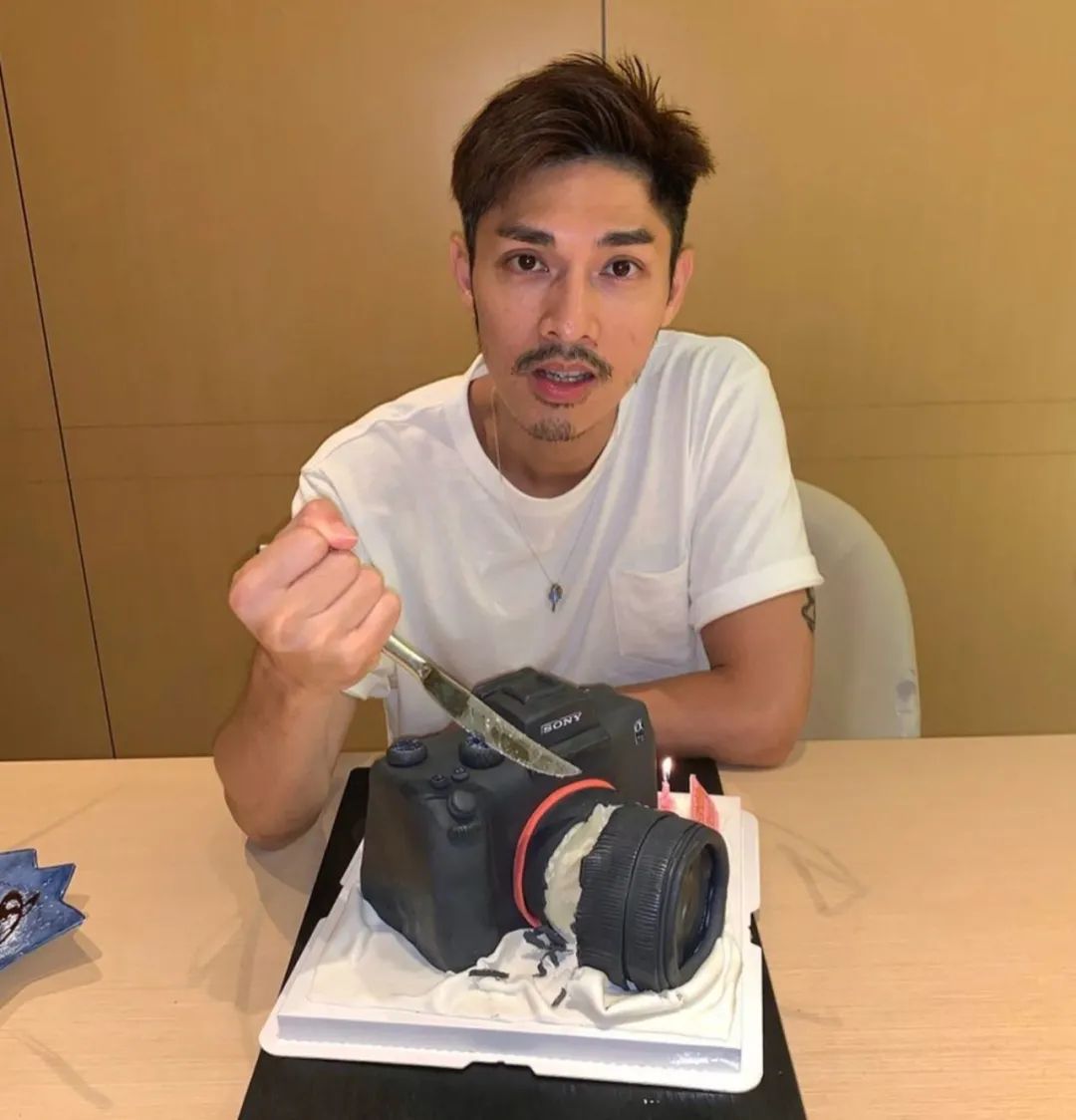 谭咏麟契仔是谁,谭咏麟大排档