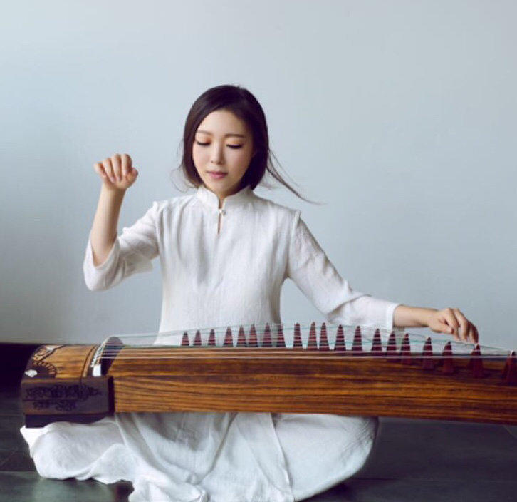 古筝基本功是压腕还是不压腕,古筝指法基本功练习勾托抹托
