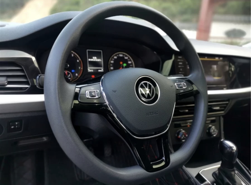 同价位能买1.4T的大众，干嘛买动力弱鸡的日系，11.39万入手朗逸