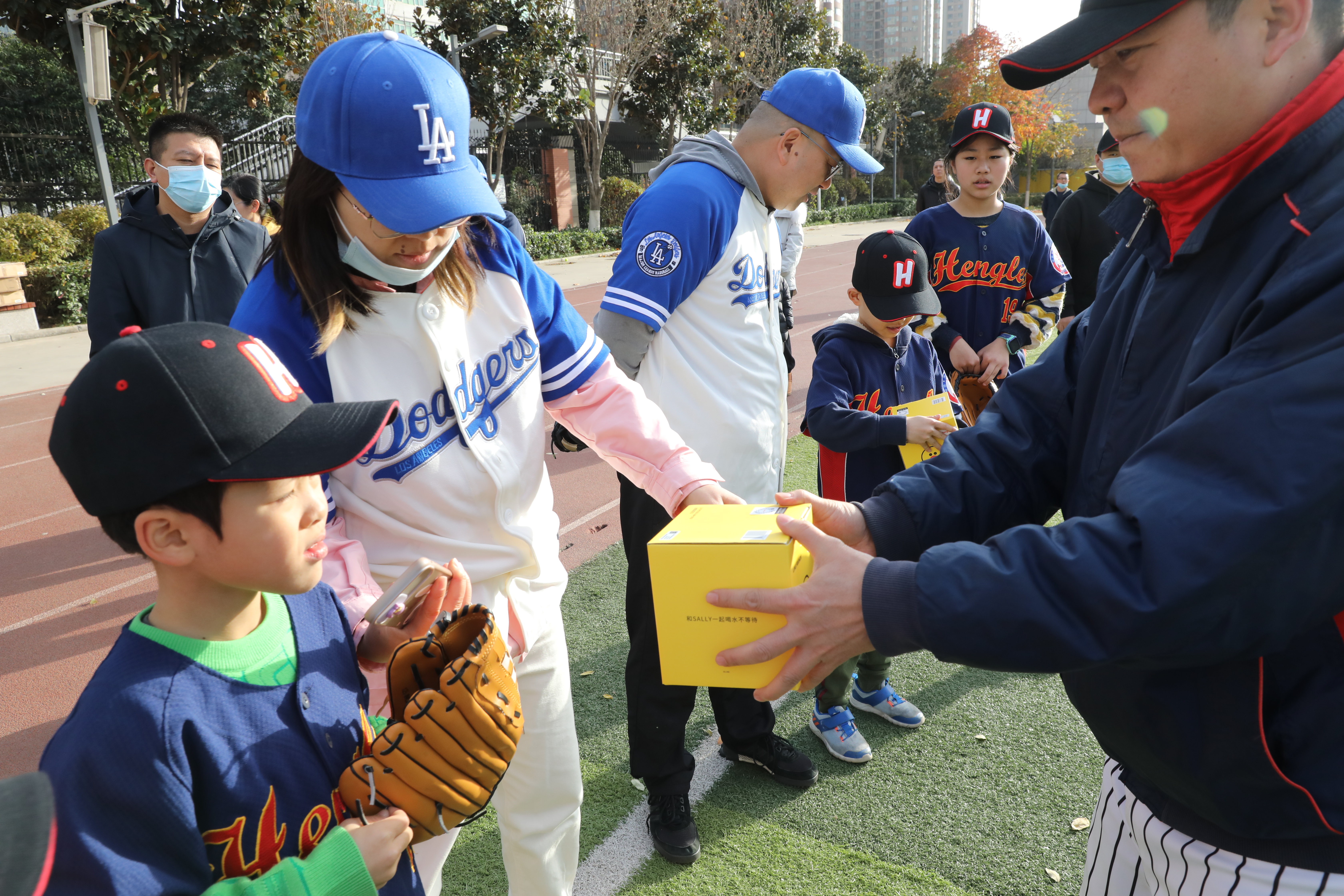mlbfirstpitch棒球公益课,mlbfirstpitch棒球公益课火爆来袭