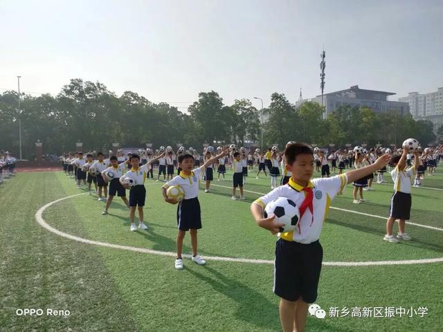小学校园足球比赛精彩瞬间七人制,新区第五届中小学校园足球比赛