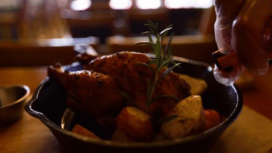 重庆第①家正版餐酒博物馆来了！1000+酒水，50+简餐，嗨翻16h