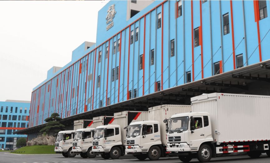 麻辣烫杨国福和张亮哪个便宜,麻辣烫杨国福和张亮什么关系