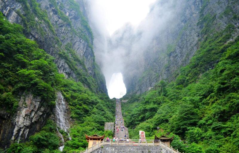 三亚成都桂林张家界旅游线路,长沙到张家界旅游报价