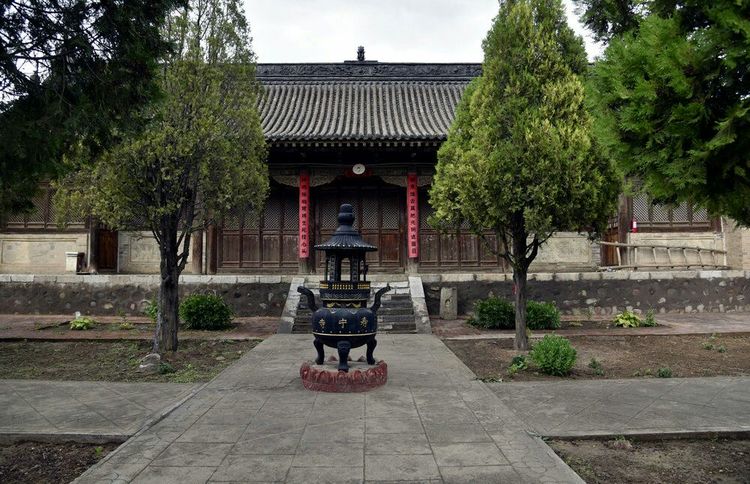 乡村古寺庙,五一家乡山顶寺庙一游