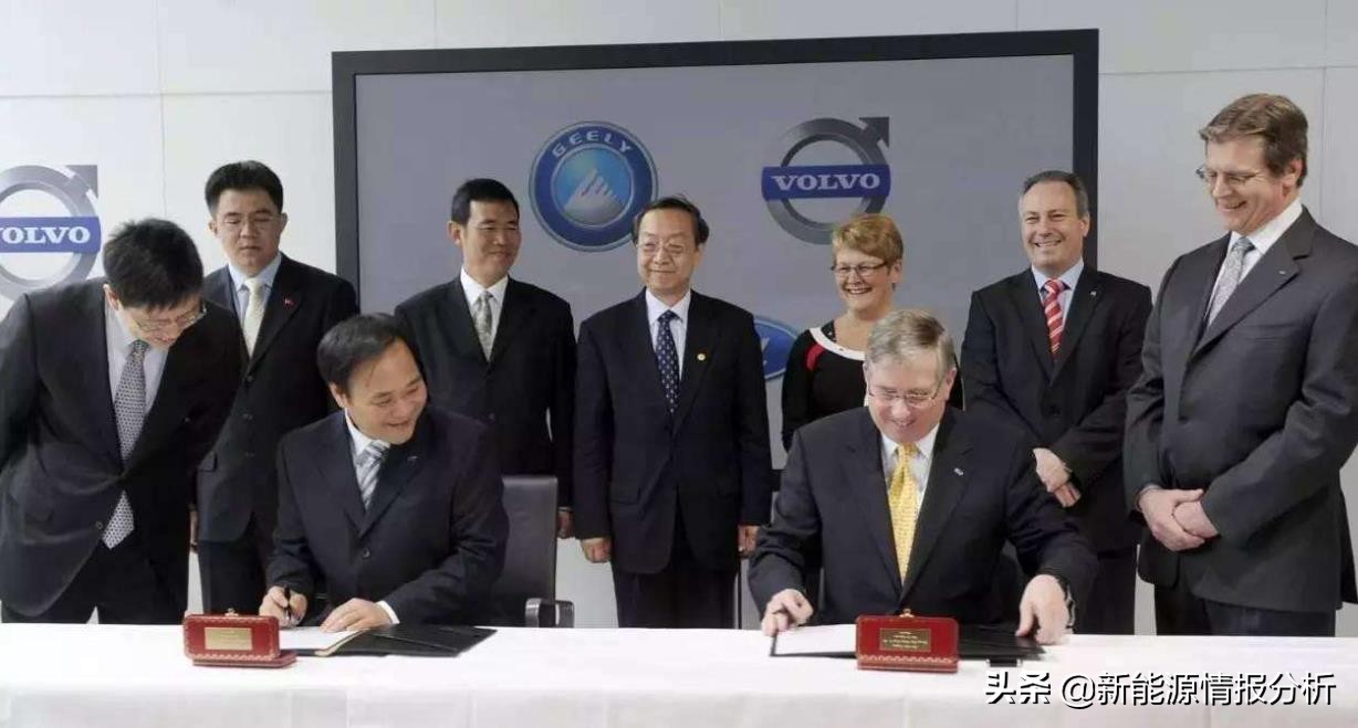 闃挎浖鏃ヨ鍗椾含,闃挎浖琛楀ご闅忔媿