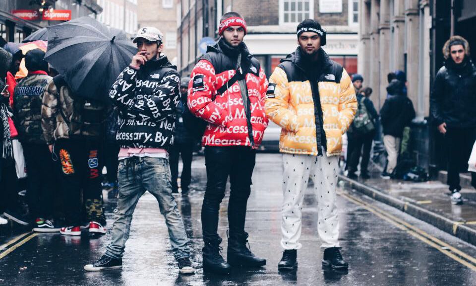 胖男人穿什么颜色的羽绒服,40岁男人穿什么颜色羽绒服好看