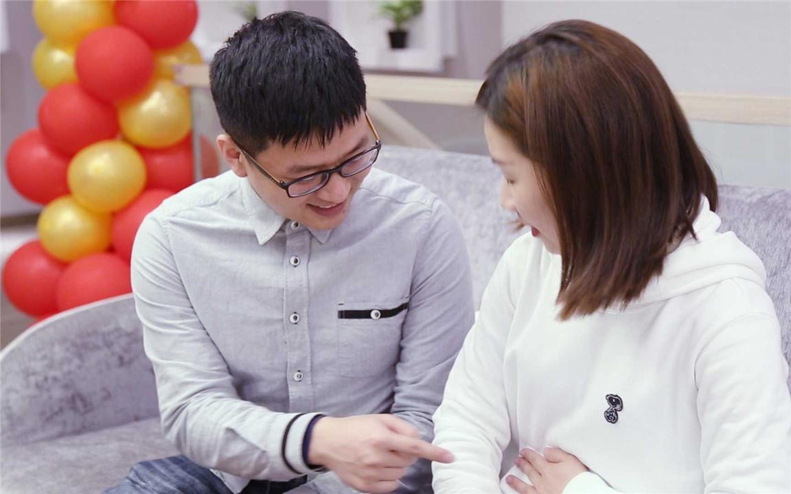 夫妻两人年龄相差多少岁最好,夫妻双方年龄相差几岁最好