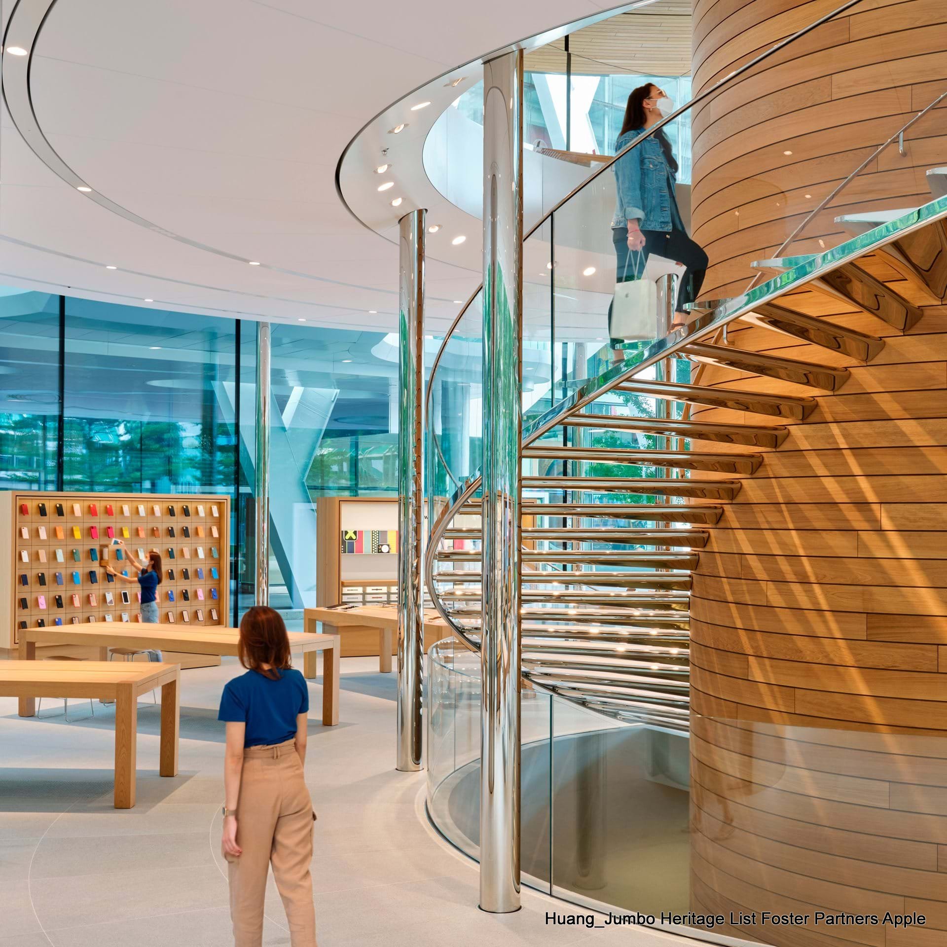 第4679回:生态节能简约苹果,福斯特建筑事务所