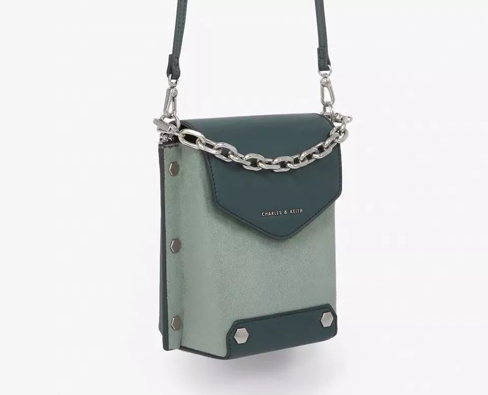 12月份小ck最新款包,小ck包怎么样值得买吗