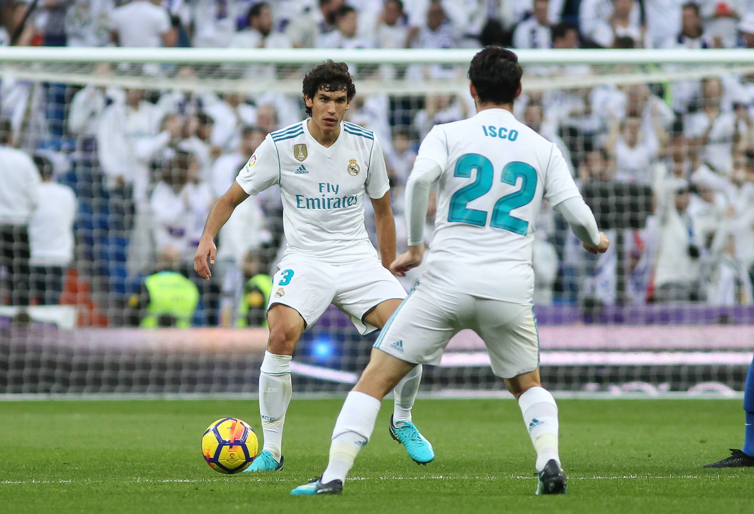 他18岁加盟皇马，22岁欧青赛捧杯，如今刚满23岁却已不知路在何方