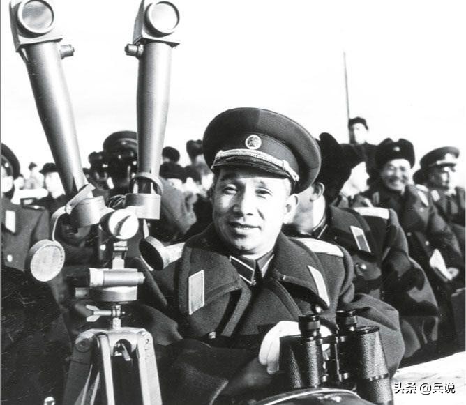 评定元帅，罗荣桓*剑英叶**不够格？粟裕辞帅，并不成立