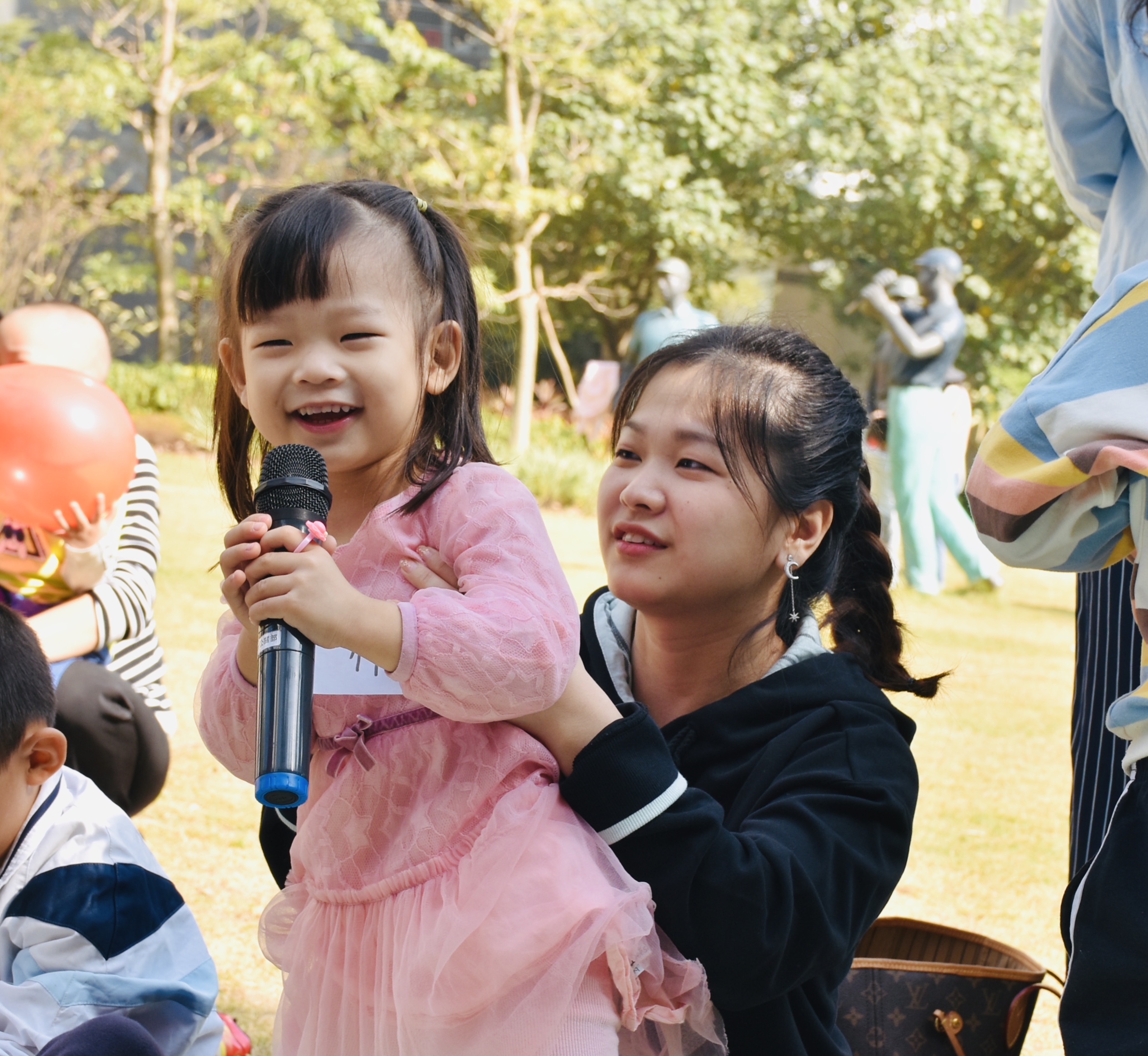 亲亲小二,我们约会吧!——记中信小二班环保主题野餐趴