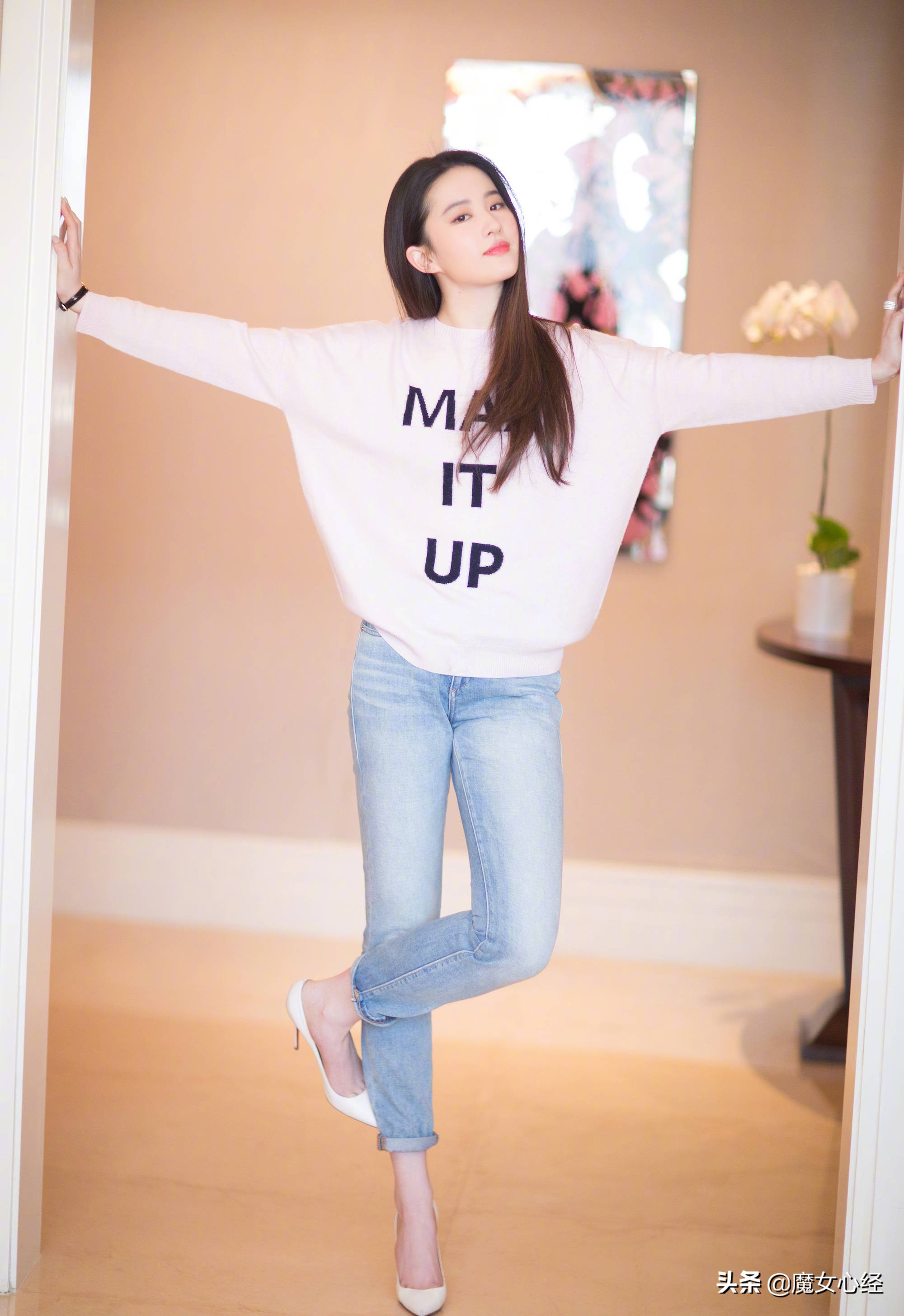 溜肩的正确穿搭,肩窄溜肩怎样穿搭