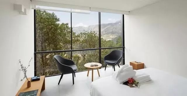 门窗属于装饰的什么类,门窗既是装饰也是一种生活方式