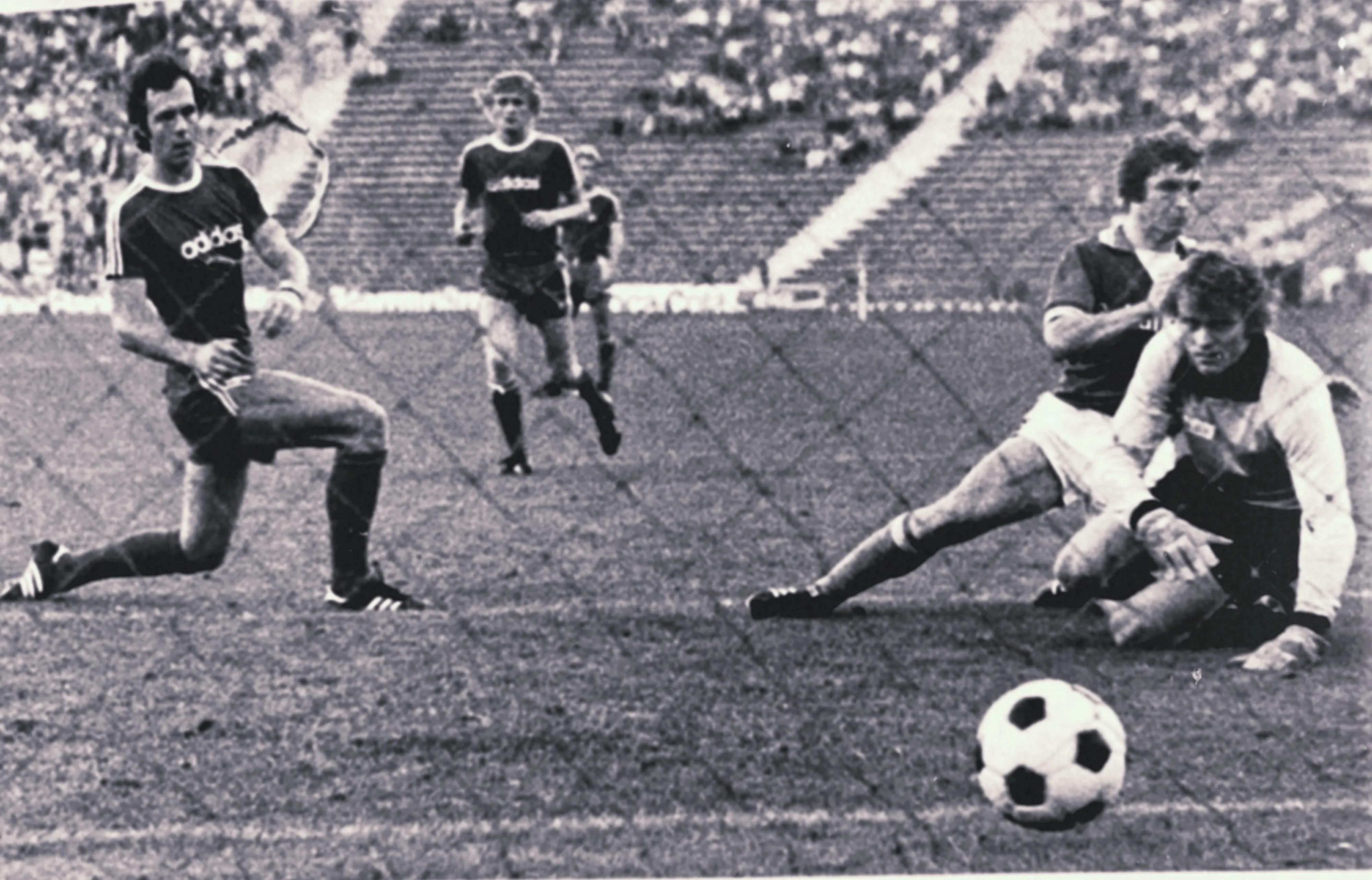 失落沙洲讲的是什么故事,失落沙洲唱哭路人