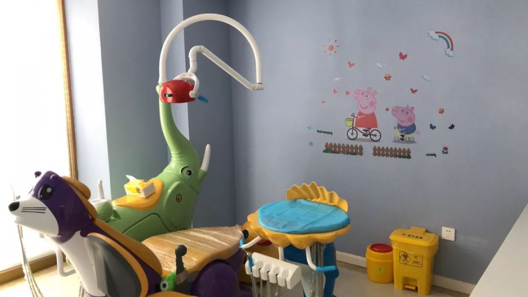 让你笑出自信的不止益达！仅39.9元抢成都华品口腔保健洁牙套餐！