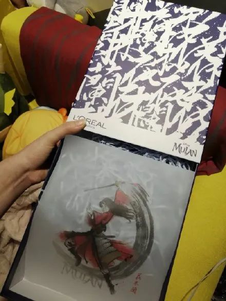 今年春天，全世界都在和花木兰联名！