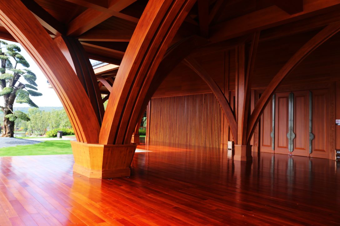 弥勒太平湖森林木屋酒店团购直播,弥勒太平湖森林木屋酒店有温泉