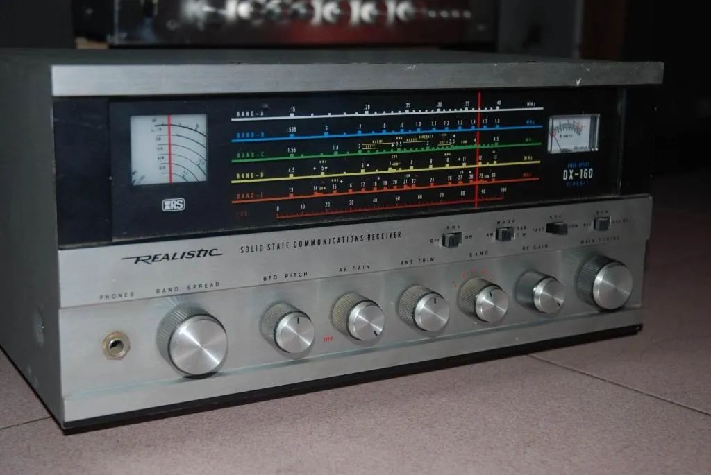 老物件翻新收音机,老电子管收音机翻新视频