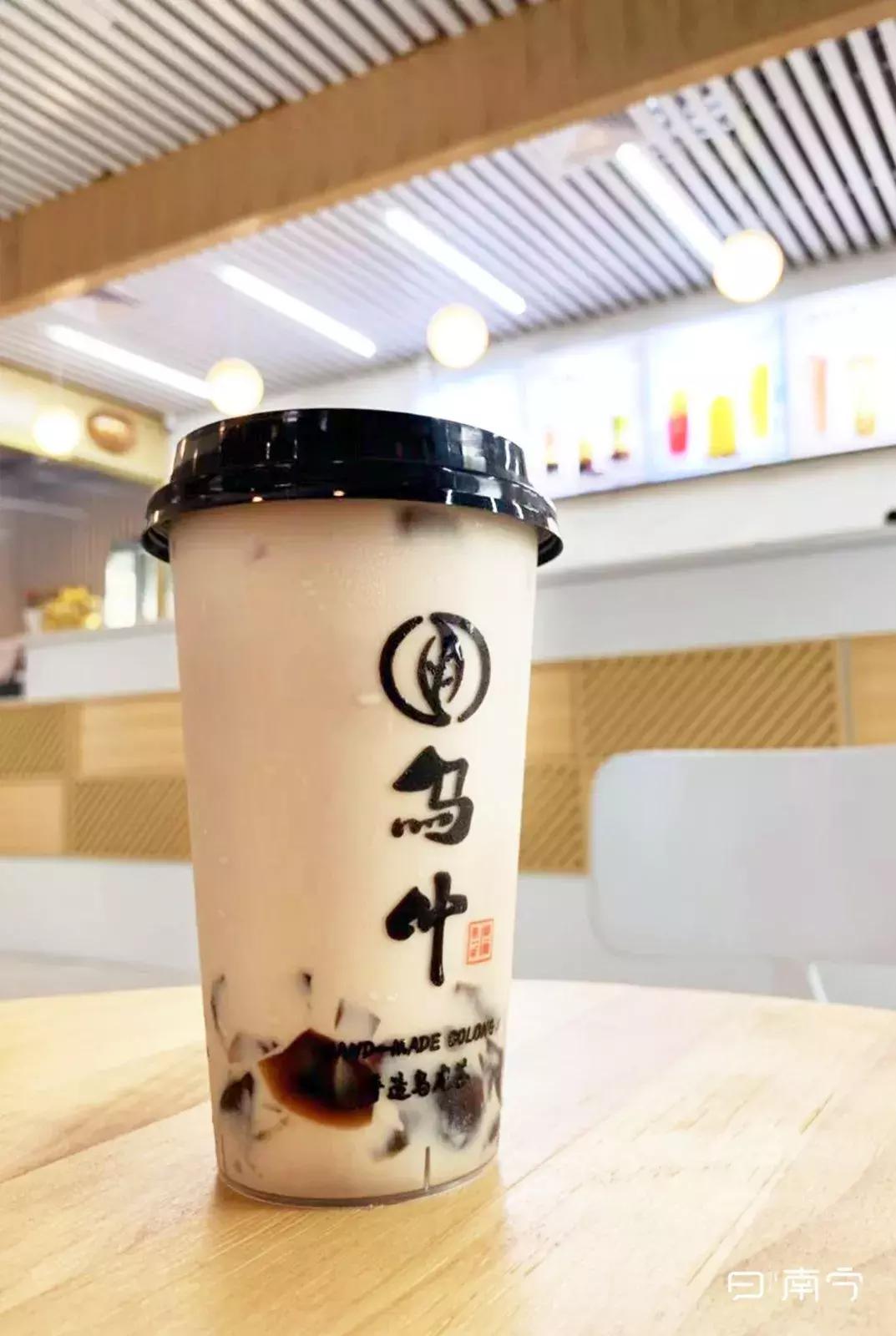 喝了这杯奶茶甜到入心入肺,喝了一杯奶茶享受生活