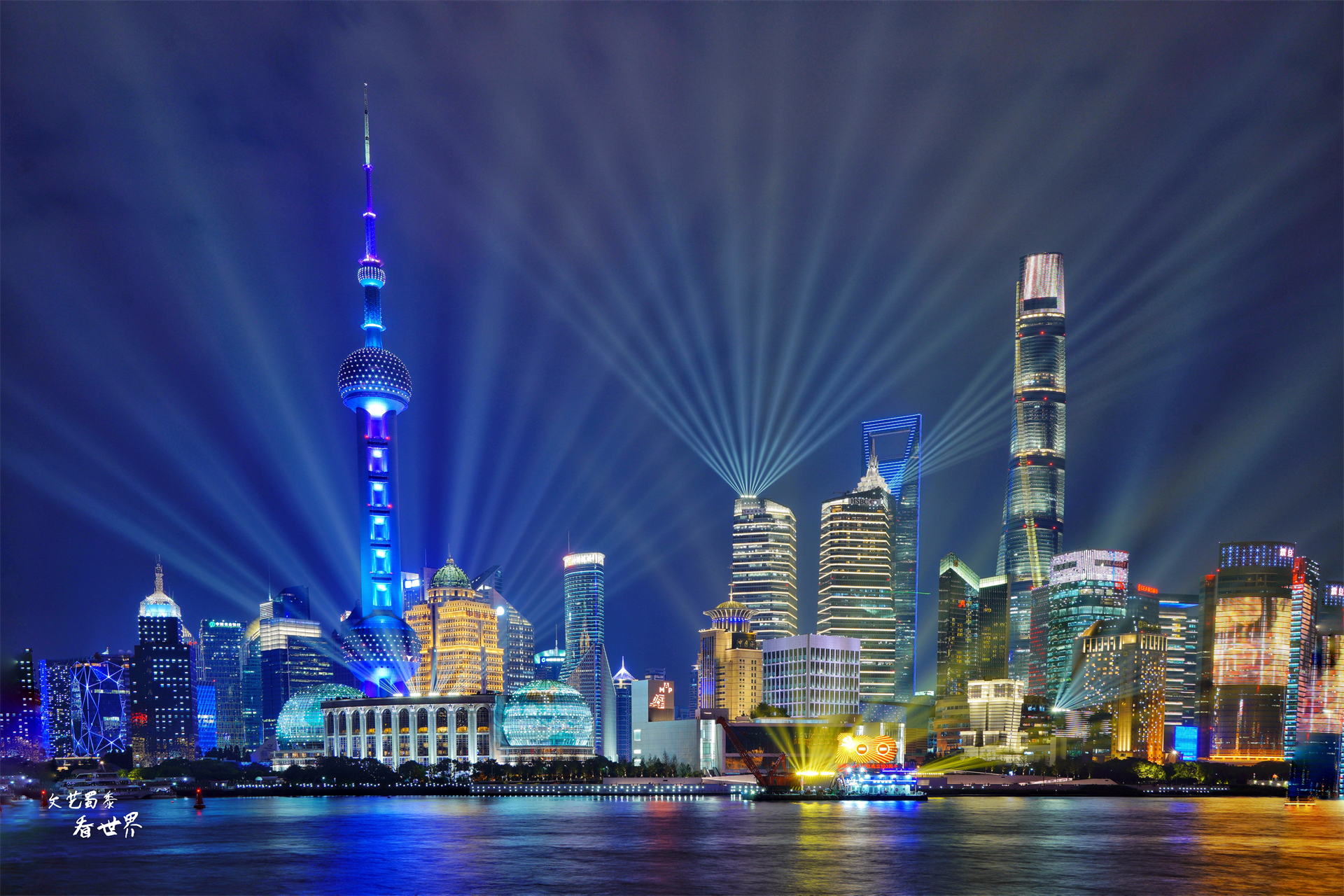 老外说：中国的城市真安全！中国8大不夜城，凌晨3点仍然热闹非凡