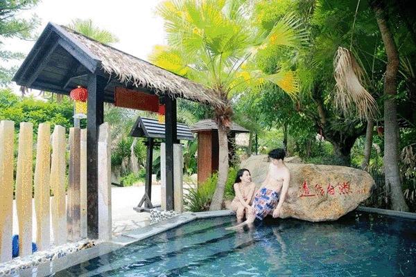 快！坐上火车！小铁带你游览龙岩永定客家土楼景区永定新闻网今天