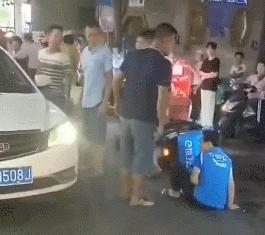 南宁打外卖小哥事件,南宁市外卖小哥挨打事件