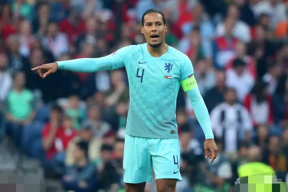 厄齐尔神奇操作,厄齐尔目前状况怎样