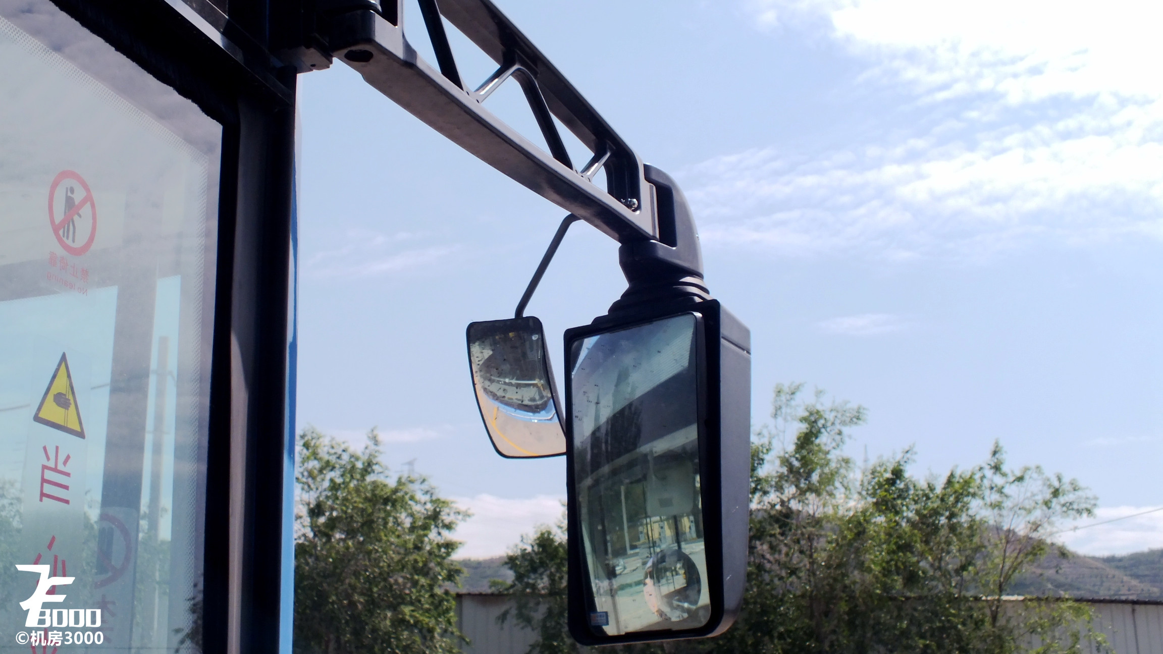 机房的渣评0西宁公交比亚迪BYD6100LEGV3