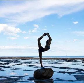 练瑜伽对中老年人有非常大的好处,65岁以上的人还能练养生瑜伽吗