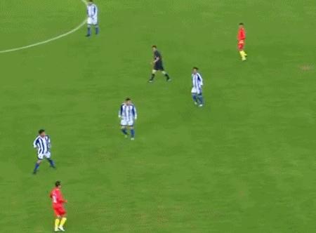 徐亮沈祥福踢球抖音,沈祥福国青照片