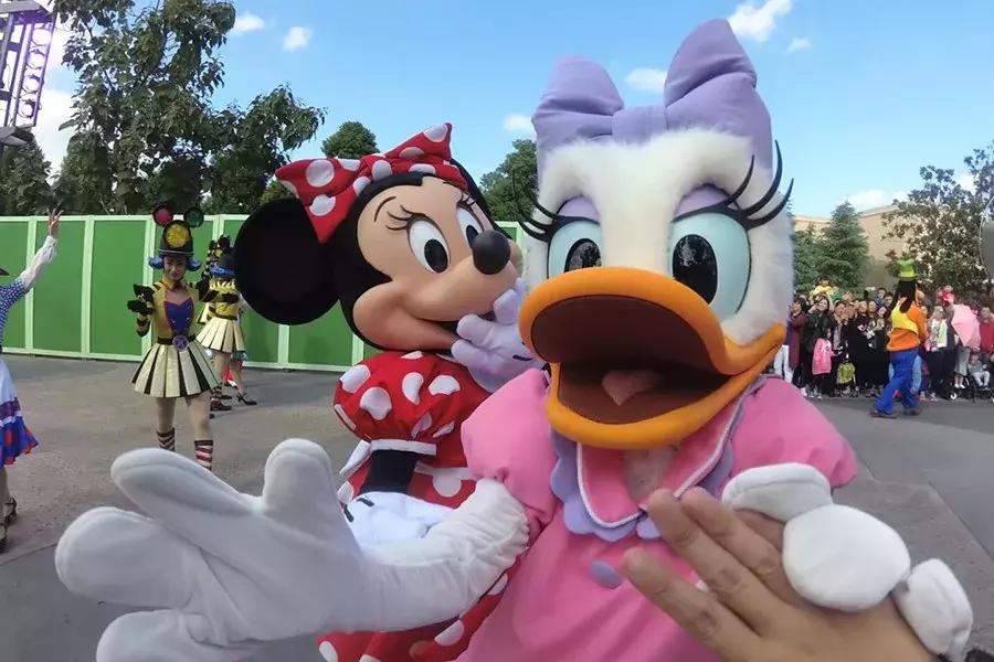 迪士尼公司工作环境,上海迪士尼工作态度