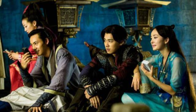 斛珠夫人杨幂嫁给皇上了吗,杨幂新签艺人袁雨萱