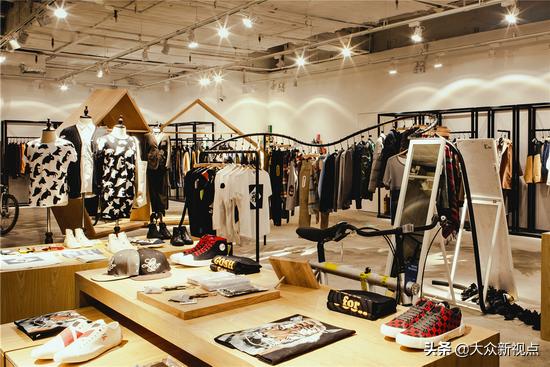 一生依世服饰,私人衣橱定制店