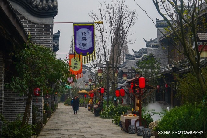 成都本地人去的最好吃的美食,中国姑娘吃成都美食