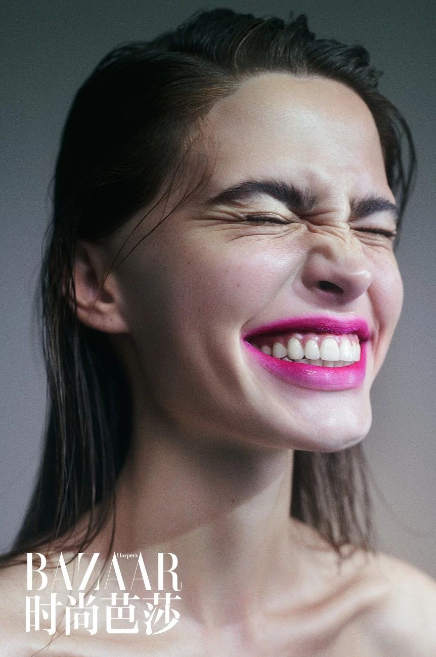 对自己美貌不自信,对自己的美貌一直有自信