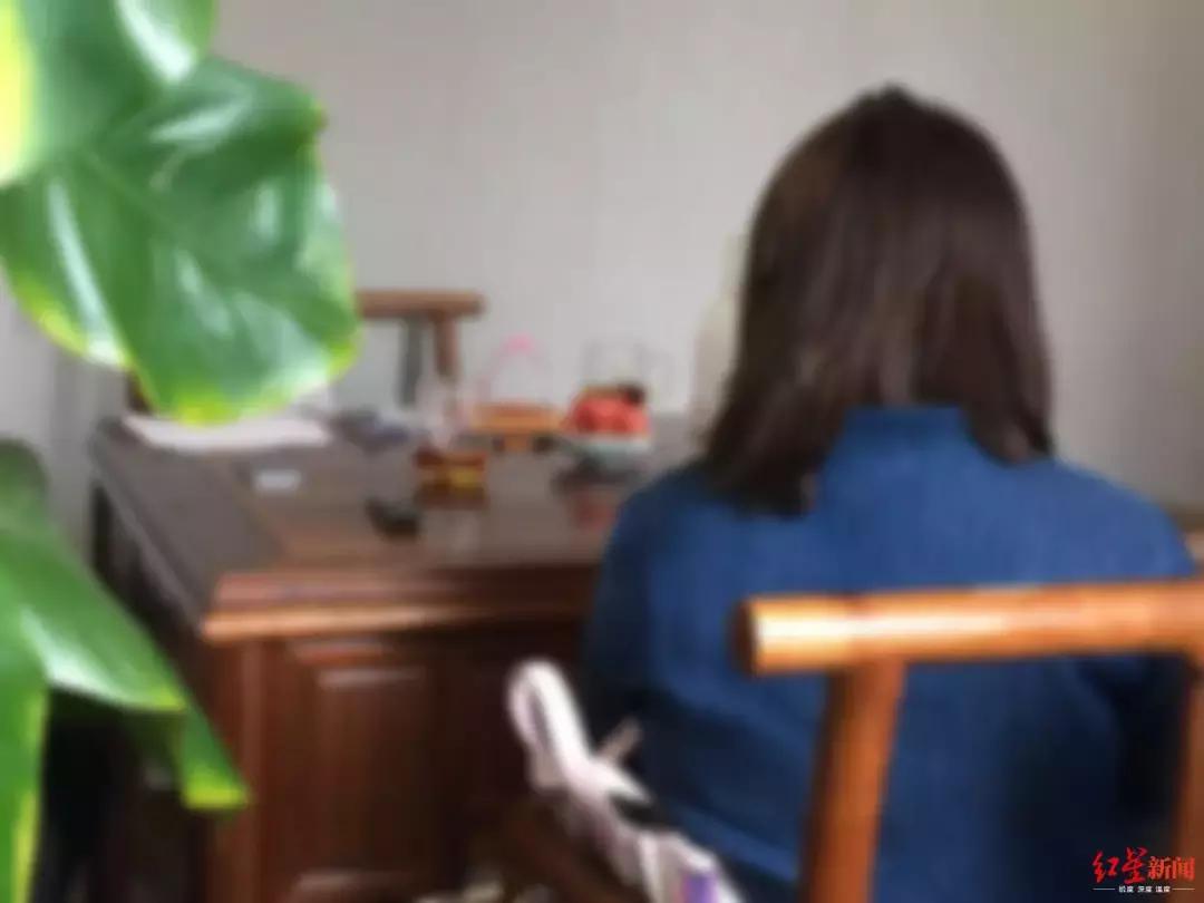 90后女护士欠巨债后续,90后护士欠巨债被赶出家门