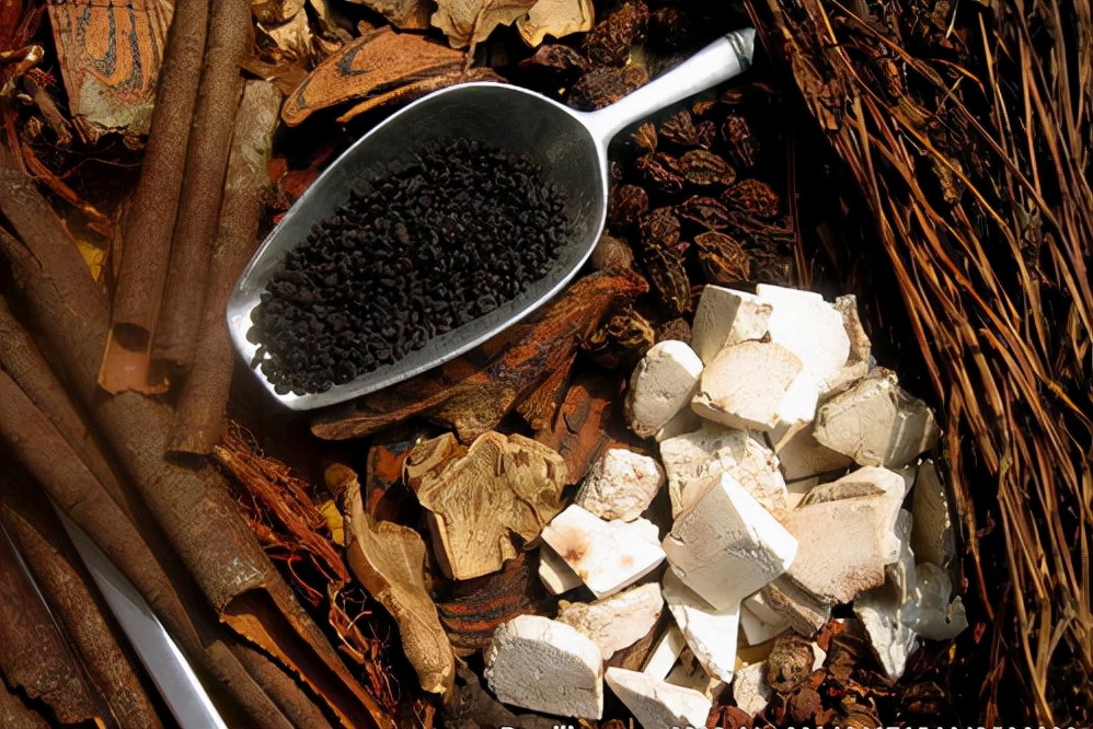 上热下冷中医怎么调,上热下寒引火下行的经方