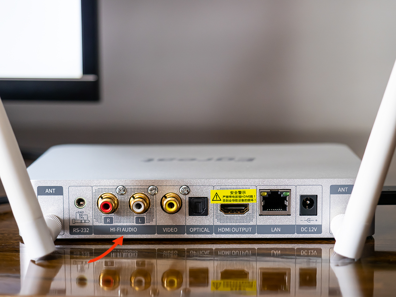 现在一千块钱左右的电视机,现在一千块手机