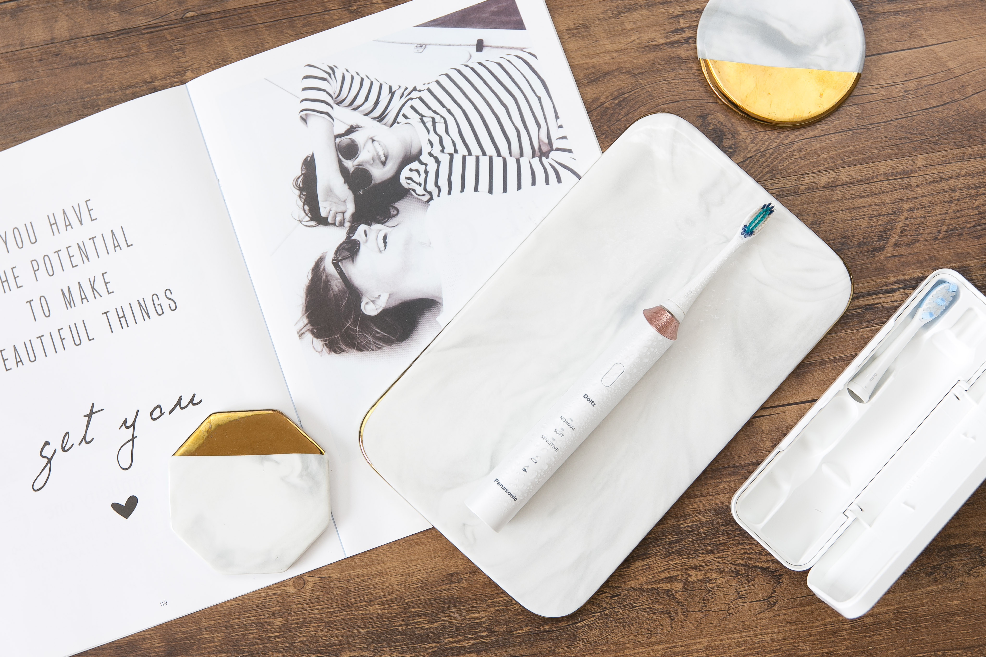 还在为繁琐的护肤步骤而烦恼吗,还在为皮肤问题困扰吗