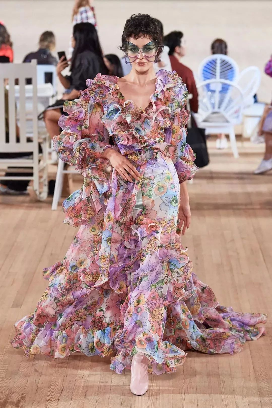 C4N|FLOWER|恣意绽放的秋冬穿衣灵感