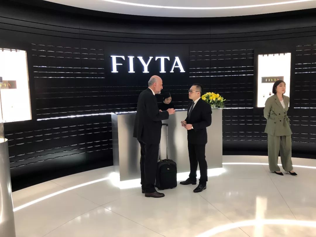 卡西欧5000小银块价格,5万块的西铁城