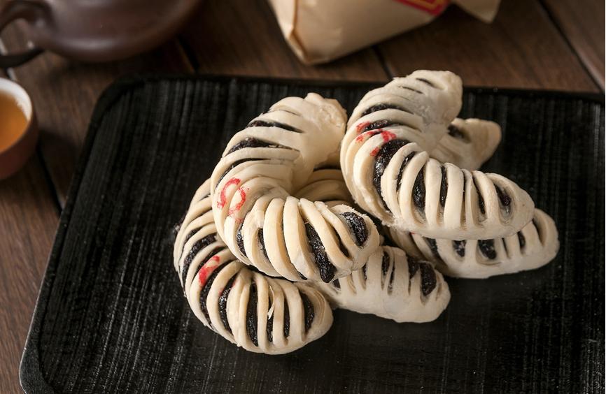 西安巷子里的糕点铺，背后藏着盛唐记忆，日产4000公斤不够卖